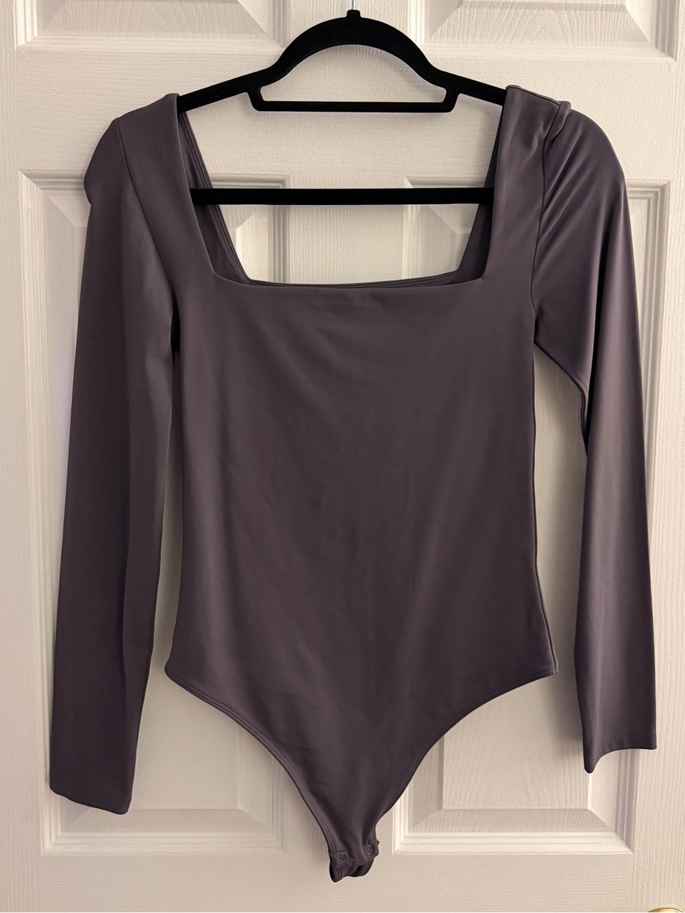 Aritzia Babaton Square Neck Contour Bodysuit